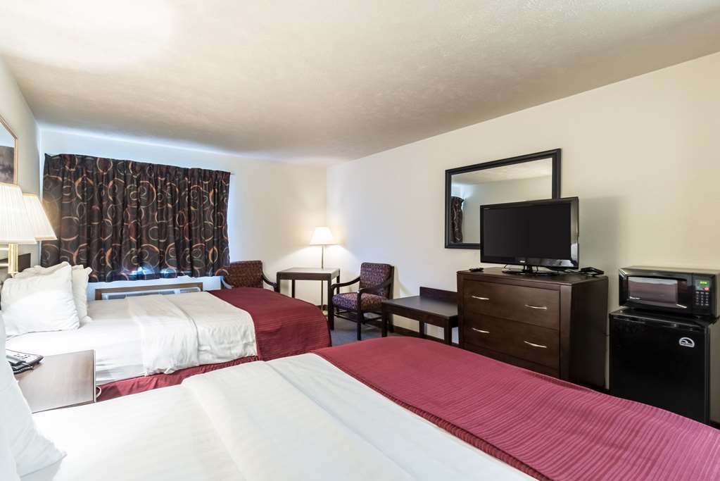 Quality Inn & Suites West Omaha - Ne Linclon Room photo